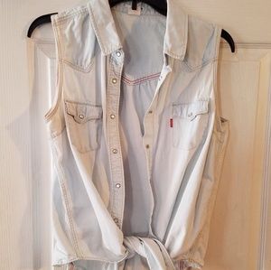 Levi's sleeveless top